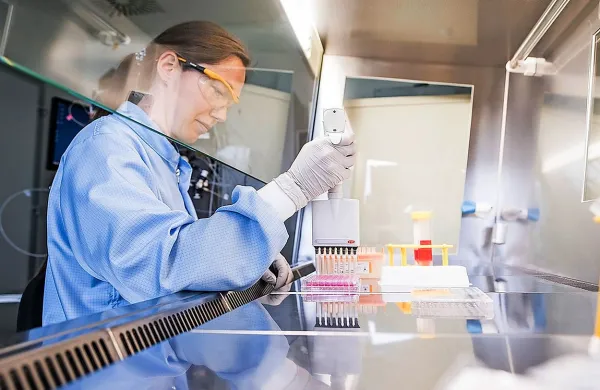 Naložba v nov laboratorij je znašala okrog pol milijona evrov, v
njem pa bodo zaposlitev dobili vsaj trije novi sodelavci.