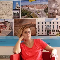 Predstavo o koprski kulturni zgodovini režira Renata Vidič. 