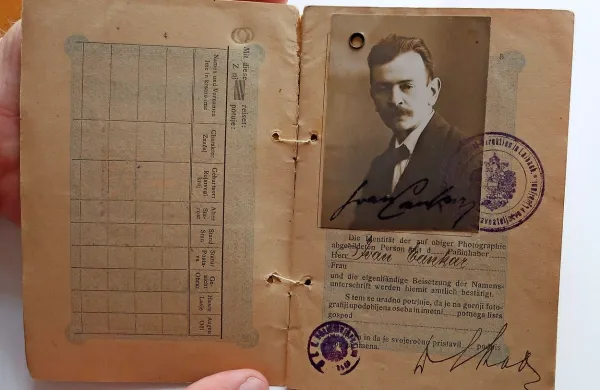 Nova pridobitev je tudi Cankarjev potni list iz leta 1918. 