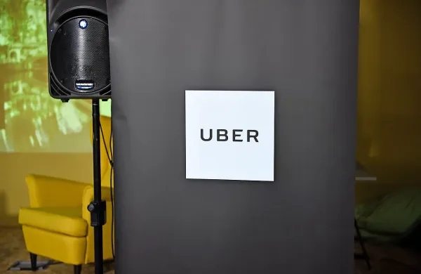 

Namesto da bi o vdoru obvestil prizadete in oblasti, je Uber 
hekerjem plačal 100.000 dolarjev in se zanašal na to, da bodo 
podatke uničili.