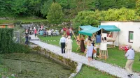 V Kobaridu je ob obnovljenem staroverskem studencu nastalo 
kulturno stičišče in prizorišče dogodkov.  