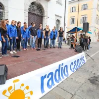 Sprejem brucev Univerze na Primorskem na koprskem Titovem 
trgu