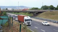 Danes bo podjetje CPK po naročilu direkcije za infrastrukturo 
začelo obnavljati nadvoz Bertoki.