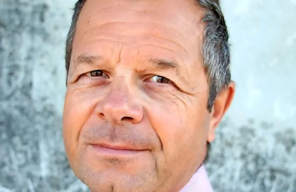 Izvršni odbor Oljke Piran je za svojega županskega kandidata na 
lokalnih volitvah izbral Vika Kvedra, dolgoletnega ladjarja in 
priznanega turističnega delavca.