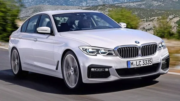 Nova trojka bo imela bolj oglate sprednje žaromete.