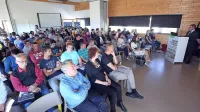 Forum,  namenjen predvsem podjetjem, ki se ukvarjajo s sodobno 
trajnostno gradnjo, in  arhitektom,  je začel Jože Prikeržnik, 
generalni direktor  Direktorata za lesarstvo. 