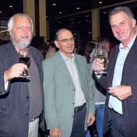 Jubileju svoje šole so nazdravili tudi (z leve) profesor violine v 
Kopru Bogomir Petrač,  profesor klarineta v Piranu Robert Stanič 
ter skladatelj in profesor klavirja v Piranu Bojan Glavina. 