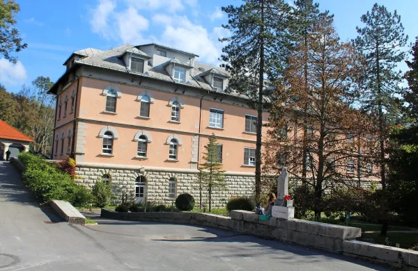 V PBI nudijo pestro paleto možnosti za zdravljenje bolezni 
odvisnosti od alkohola.