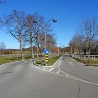 Križišče v Lipici bodo nekoliko preuredili, prometne znake pa zamenjali.  