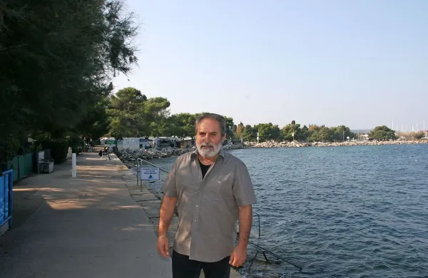 Miroslav Koljenšić: “Kar pa se prostega prehoda skozi kamp tiče,  
to prinaša številne varnostne zadržke in težave.”