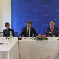 Na novinarski konferenci (z leve): Jasna Čuk Rupnik, Dimitrij 
Čigon, Maja Blagovič, Jožko Čuk, Zdravko Počivalšek, Uroš 
Borjančič in Matjaž Može.