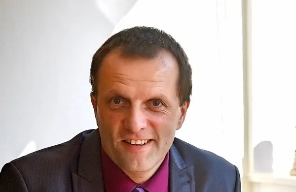 Tomaž Štenkler

