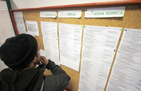 V ukrepe aktivne politike zaposlovanja je bilo na novogoriški enoti 
zavoda za zaposlovanje letos vključenih že skoraj 1100 brezposelnih.