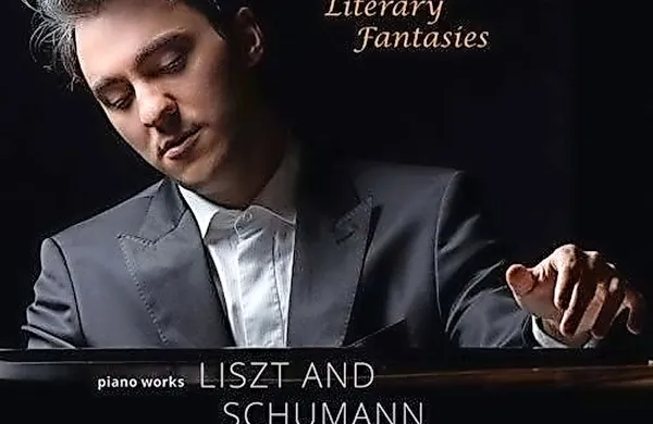 Aleksander Gadžijev na zgoščenki Literary Fantasies igra izbrana 
Lisztova in Schumannova  klavirska dela. 
