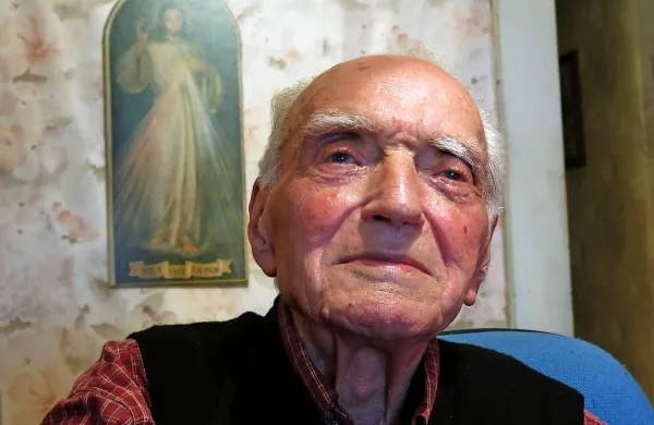  Alojz Rebula se je Mussoliniju maščeval “s čim lepšo, večbarvno in hrustljavo slovenščino”.  