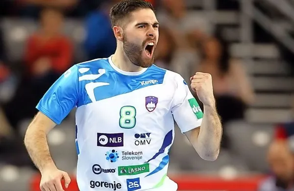 Blaž Janc je bil s petimi goli najboljši strelec Slovenije na dvoboju 
z Latvijo. 