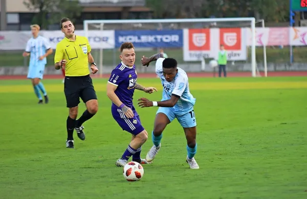 Osuji Amarachi (desno) je dosegel edini gol na prvem letošnjem 
medsebojnem obračunu Gorice in Domžal.  