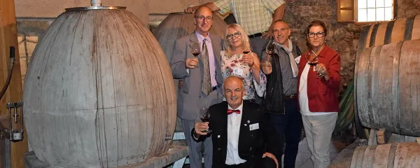 Evropski someljeji so obiskali tudi klet vinarja Sebastijana Štembergerja v Šepuljah.