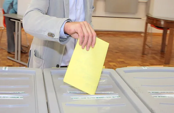 Kandidata sta postala, ne da bi to vedela