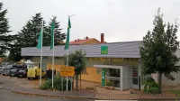 V podjetju Tuš načrtujejo obnovo stare trgovine v Komnu.