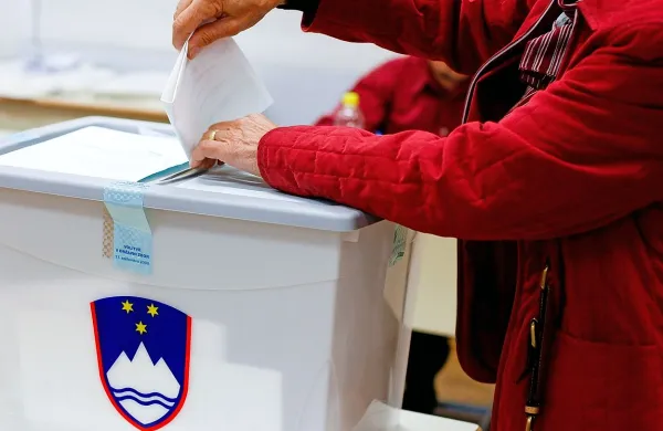 Desus: socialni center, griči in turizem