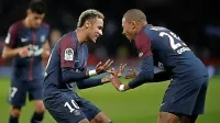 Bosta Neymar (levo) in Kylian Mbappe imela tudi po nocojšnji 
tekmi razlog za zadovoljstvo?