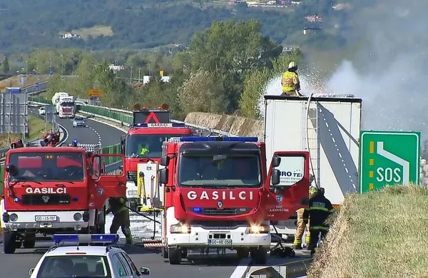 Ajdovski poklicni gasilci bodo ohranili vodstvene položaje, kot so 
zahtevali. 