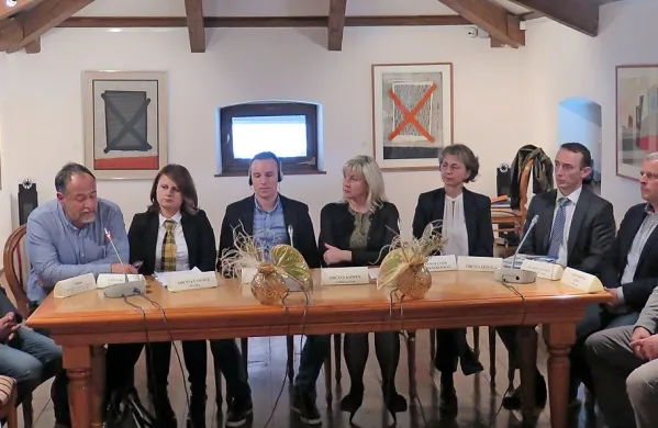 V Štanjelu so včeraj projekt Kaštelir predstavili predstavniki 
devetih partnerjev iz Slovenije in Hrvaške.

