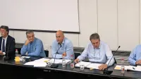 Sežanski županski kandidati (od leve proti desni) Jožko Čuk, Claudio Merslavič, Peter Štoka, David Škabar in Andrej Sila imajo do 
nekaterih občinskih težavah različna mnenja.