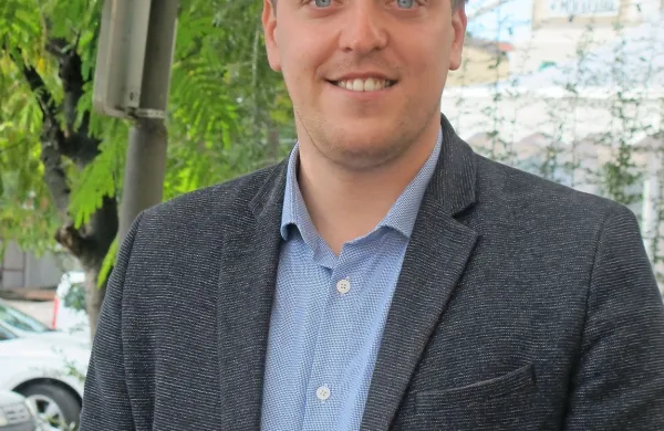 Ivan Klun zanika  prepisovanje 
iz  liste Radi imamo Ankaran.