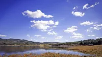 Palško jezero je le eno izmed vodnih pojavov, ki tvorijo enkratno 
hidrološko mrežo Klasičnega krasa.
