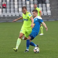 Izolani zmagali na tribunah