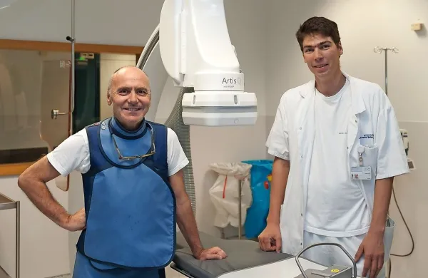 Soavtorja članka o najobsežnejši raziskavi EU Marko Noč (levo) in 
Tomaž Goslar (desno) iz ljubljanskega kliničnega centra.  