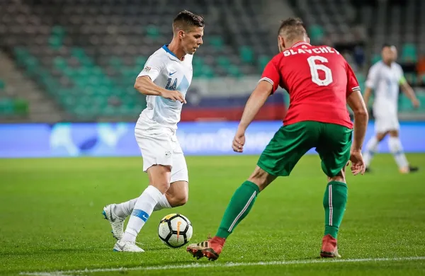 Miha Zajc (levo) bo najbrž prvi udarni ofenzivni zvezni igralec 
slovenske reprezentance.