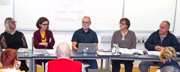 Na okrogli mizi so sodelovali (z leve): Suzana Todorović, Neža Lipovec Čebron, Stanko Pelc, Vladka Tucovič Struman in Drago Kladnik.