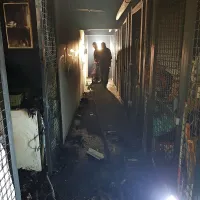 Požar  je v kleti  po podatkih policije povzročil več kot osem tisoč 
evrov škode.