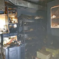 Zagorelo je v kleti bloka