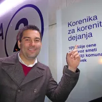 Andrej Korenika je ohranil nasmeh tudi potem, ko je izvedel za 
prve neuradne  volilne rezultate. 