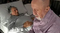   Na projekciji filma Kdo bo shranil rože? bosta v Trstu in Ljubljani tudi režiser in producent.