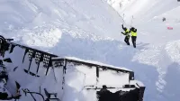 Med varnostne ukrepe sodi tudi sondiranje smučišča na Kaninu.

