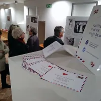 Številni pisni dokumenti kažejo, kako so v preteklosti vzdrževali stike med novo in staro domovino.