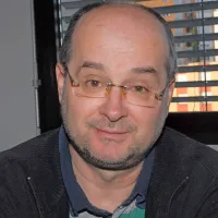 Terapevt Miha Kramli zasluge izvajanje programa zdravljenja 
nekemičnih zasvojenosti pripisuje novogoriški in okoliškim 
občinam, ki ga sofinancirajo.  