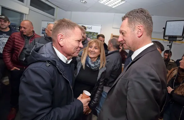 Odvetnik Franci Matoz in Boris Popovič včeraj v štabu Koper je 
naš