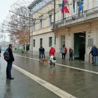 Bržan s prednostjo sedmih glasov premagal Popoviča