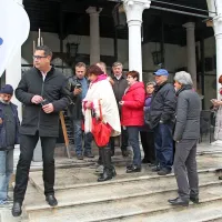 Bržan s prednostjo sedmih glasov premagal Popoviča