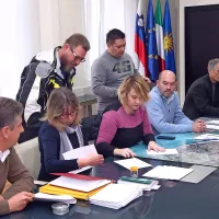 Bržan s prednostjo sedmih glasov premagal Popoviča