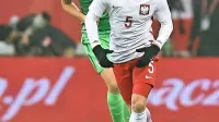 Miha Mevlja (v zelenem dresu) je dosegel svoj prvi zadetek v 
slovenskem dresu prav na prijateljski tekmi proti Poljski novembra leta 2016.