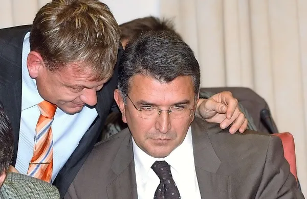 Franci Matoz je leta 2006 pomagal Tomislavu Klokočovniku do 
dokončne zmage na lokalnih volitvah.