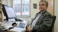 Igor Grdina je v Cankarjem letu pri Beletrini izdal  knjigo, v kateri portretira genija. Zanima ga “Cankarjev Cankar.  Tak, kakršen je resnično bil”.   