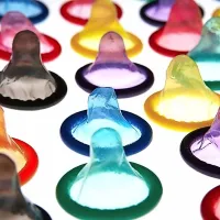 Zoper okužbo s hiv, ki se najpogosteje prenaša s spolnimi odnosi, 
je najboljši način  preventive uporaba kondoma. 